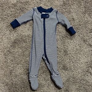 Hanna Andersson Zippered Footed Sleeper Navy Blue & White Stripes Size Newborn